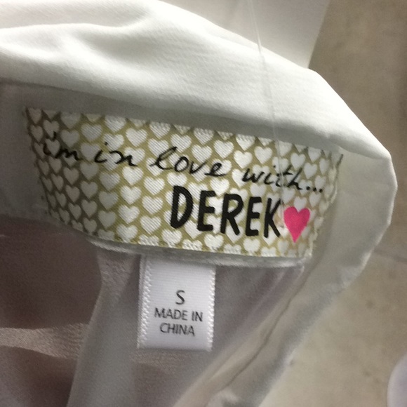 Derek Heart white sheer sleeveless tunic blouse - Picture 7 of 7